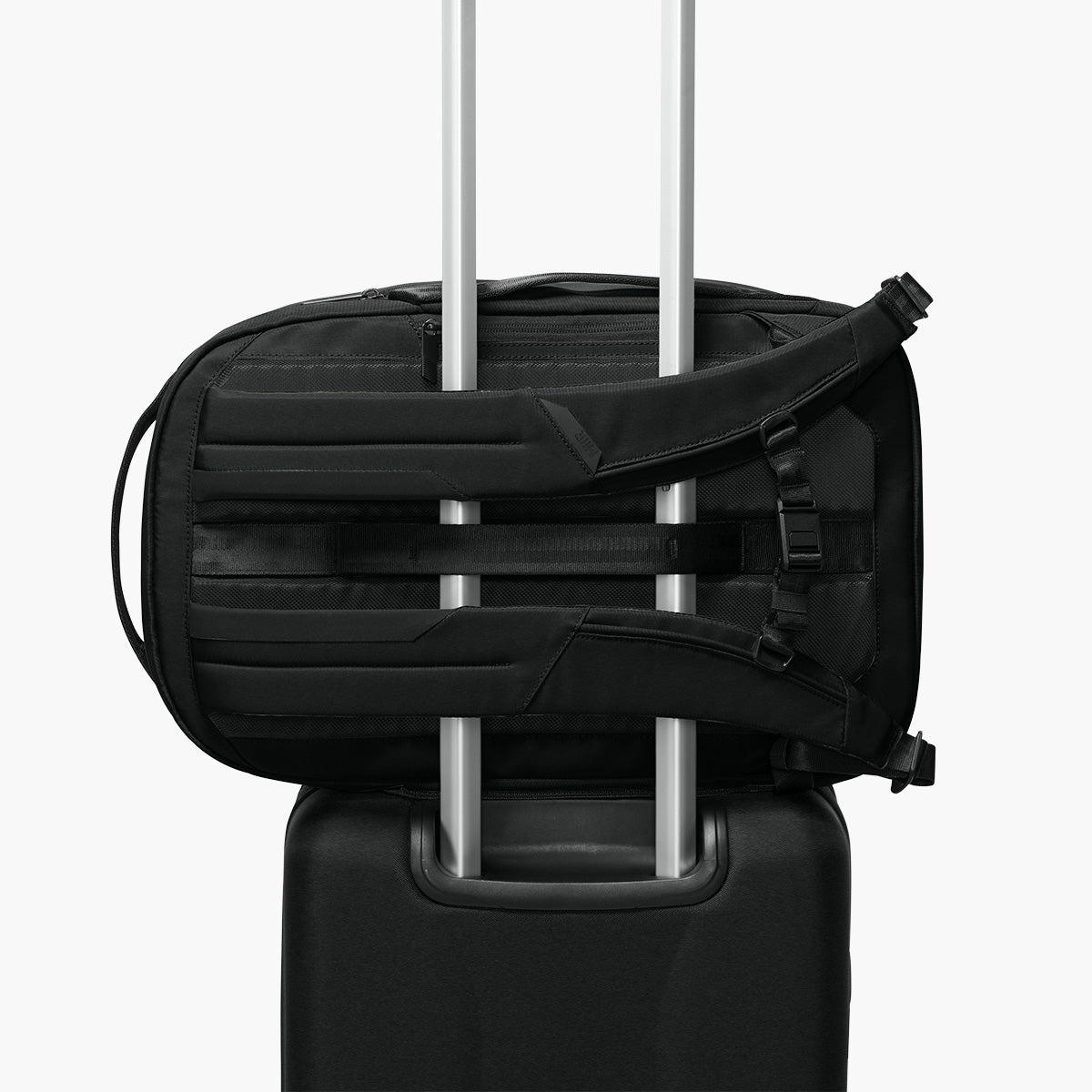 Kondoh Backpack - Pitch Black - Flat Passthrough
